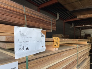 Ca. 12x Ipé hardhouten planken geschaafd, 21x145mm, lengte 215cm